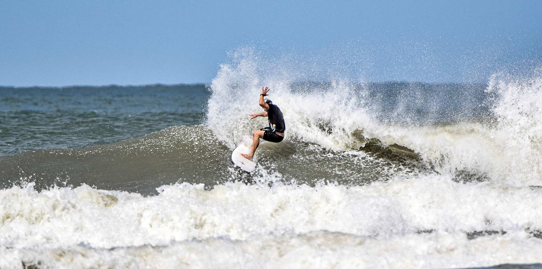 Adriano Teco - Shaper - Mid Length - Surfing