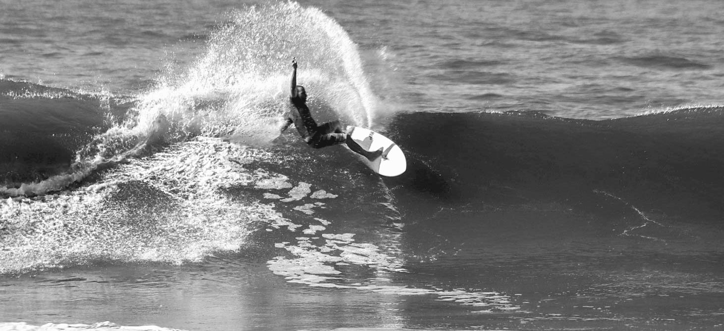 shaper-tico-oliveira-riding-HyperFishModel-Twinfin